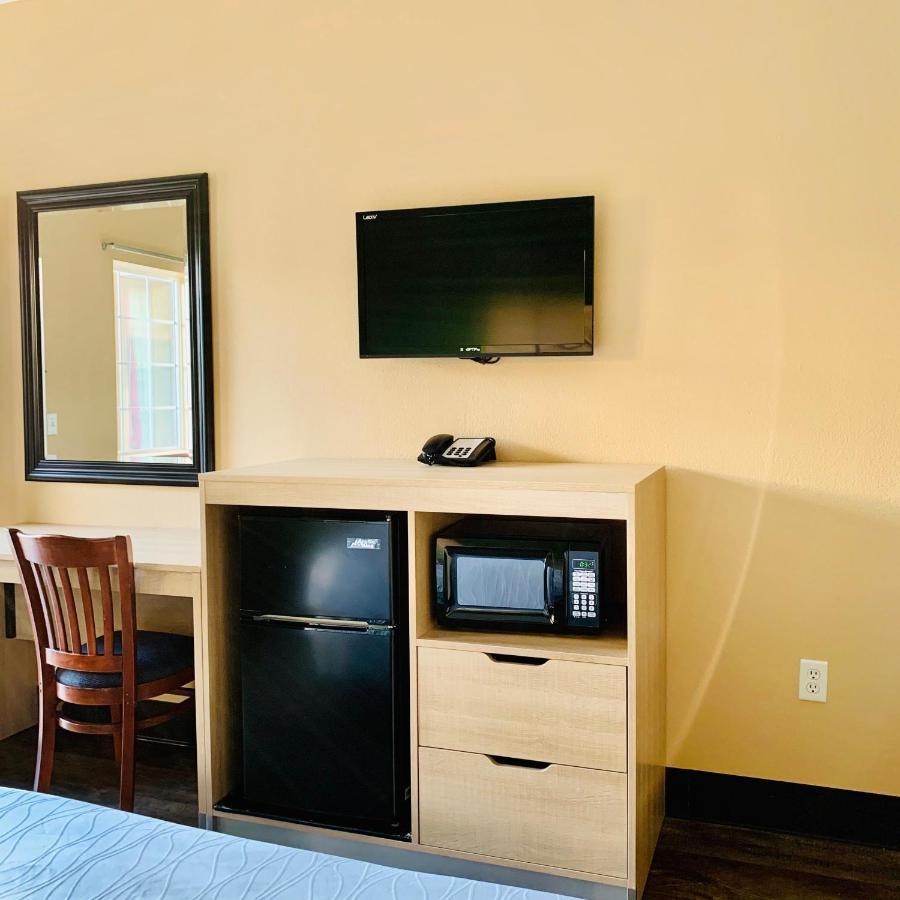Weston Inn & Suites Rusk Екстер'єр фото