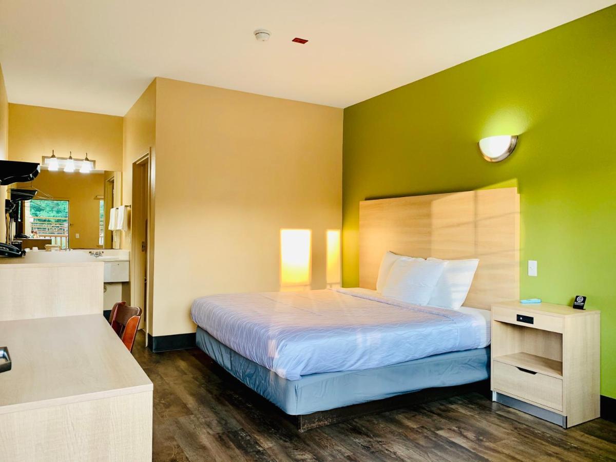 Weston Inn & Suites Rusk Екстер'єр фото